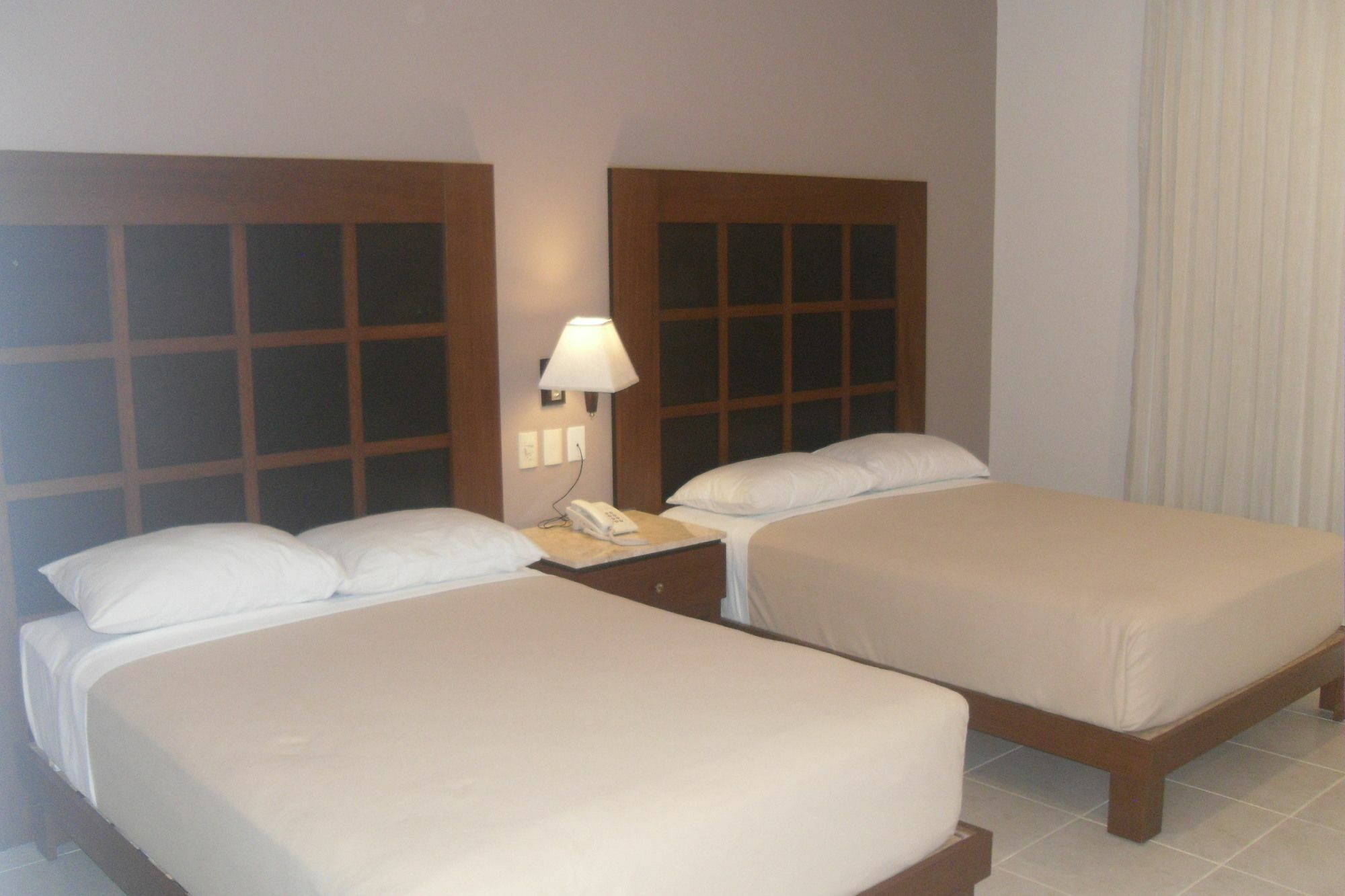 Tecnohotel Valladolid Valladolid  Buitenkant foto